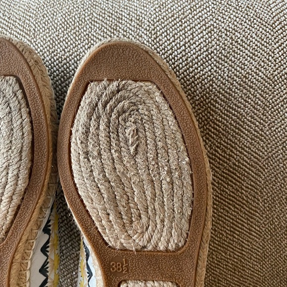 House of Harlow 1960 Kole Espadrilles. Supple Leather w/Embroidered Pattern.38.5 - Picture 13 of 13